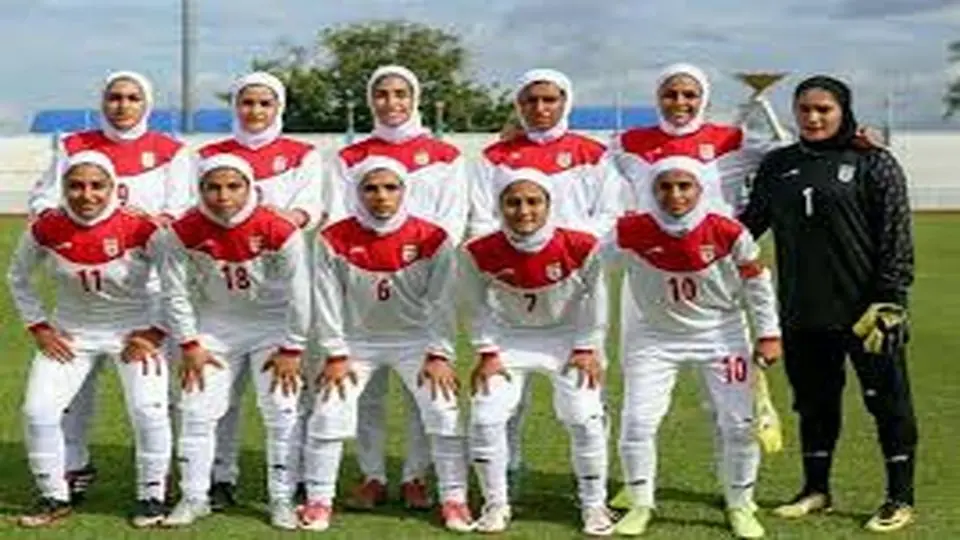 فوتبال زنان زیر ذره‌بین ظاهر