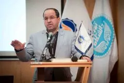 شاید ۱۰ رشته را حذف کنیم؛ البته نمی‌توانیم اساتید را بازنشسته یا اخراج کنیم
