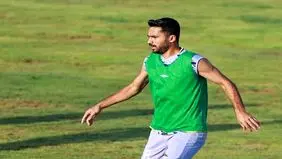 هافبک سپاهان زیر تیغ جراحی