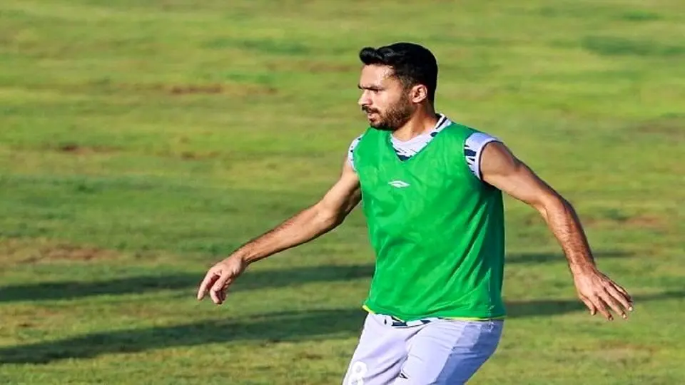 هافبک سپاهان زیر تیغ جراحی