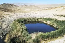 سایه‌ تخریب بر سر تالاب باستانی

