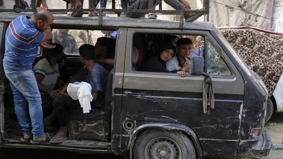جنگ و دیپلماسی