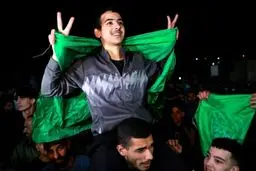 اسرائیل: ۳۰ زندانی فلسطینی دیگر را آزاد کردیم


