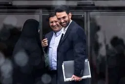 حمله به آذری‌جهرمی و همتی در صداوسیما؛ از آزادسازی پول‌ها ناراحتید برید جای گرم تا نلرزید/ ویدئو

