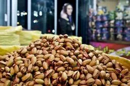 توصیه عجیب به مردم درباره پسته شب عید؛ ریز بخرید!