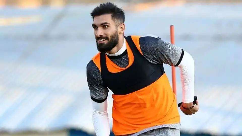 پیغام جنجالی عارف آقاسی به تراکتوری‌ها: می‌خواهم برگردم!

