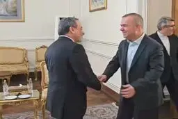 دیدار نماینده پارلمان لبنان با عباس عراقچی