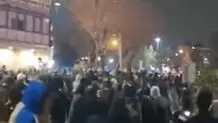 تجمع اعتراضی بازاریان بندرعباس در واکنش به نوسانات شدید ارز