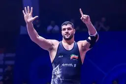 قهرمان کشتی ایرانی مهاجرت کرد