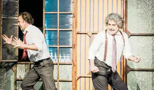 عاشق نمایش‌های کمدی هستم