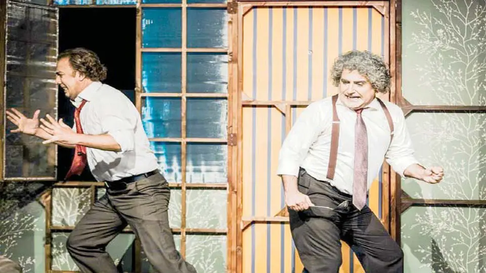 عاشق نمایش‌های کمدی هستم