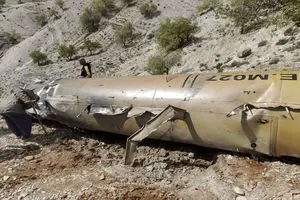 لاشه یک موشک در کهگیلویه و بویراحمد پیدا شد + عکس