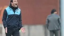  گل‌محمدی خودش «بیخودی» است؛ او در حدی نیست که درباره من حرف بزند!

