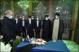 Iran gov’t renews allegiance to Imam Khomeini lofty ideals
