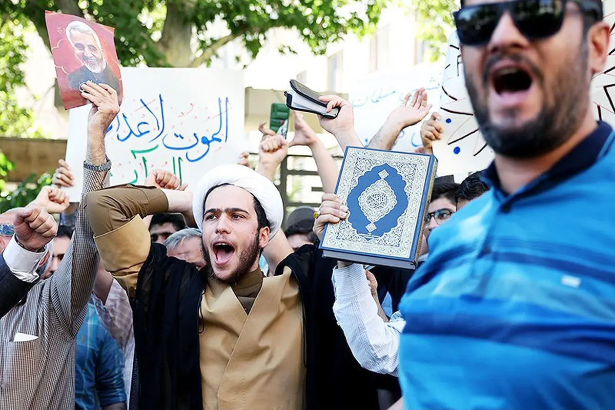 محکومیت شدید سوزاندن کتاب آسمانی قرآن
