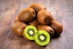 با این قیمتها، چه کسانی کیوی می‌خورند؟ 