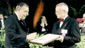 در میان ایزوتوپ‌ها و ستاره‌ها