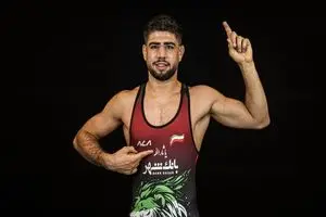 مهدی یوسفی قهرمان کشتی جوانان جهان شد