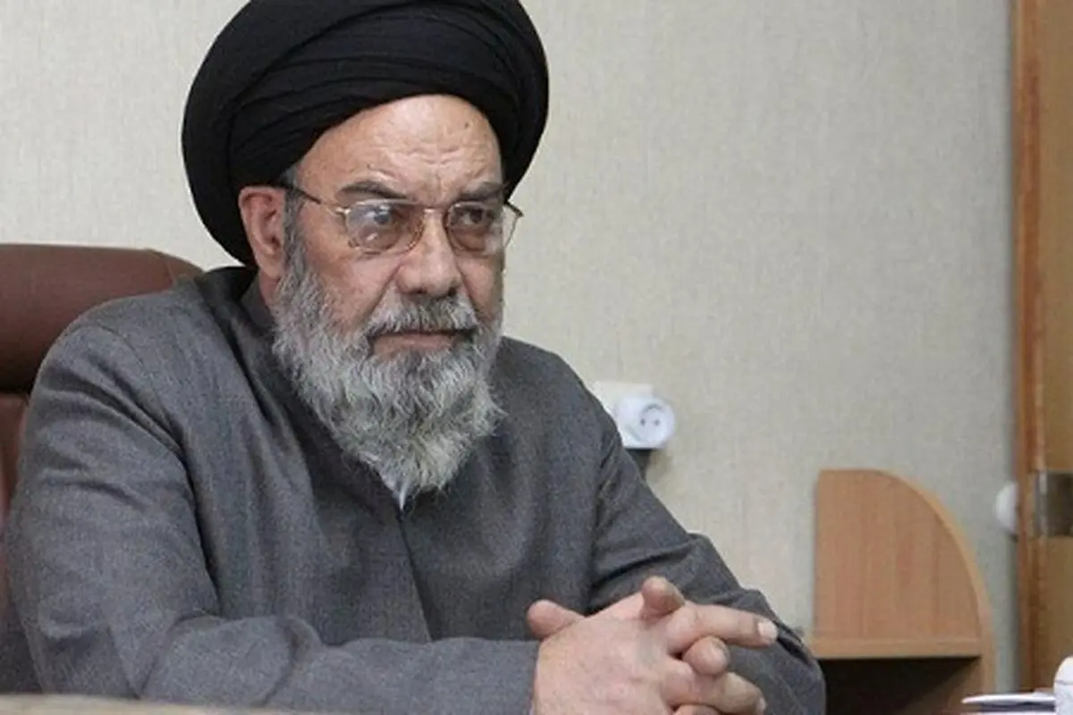 امام جمعه اصفهان: روحانیون در همه ارکان نظام و دستگاه‌های دولتی حضور داشته باشند
