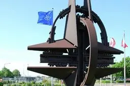 شمشیر داموکلس بر سر ۳۶ کشور