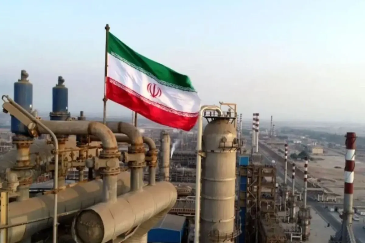 انبارهای نفتی ایران در خارج از خلیج فارس پر شد