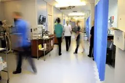 مسمومیت دانش‌آموان دو مدرسه دخترانه کرمانشاه