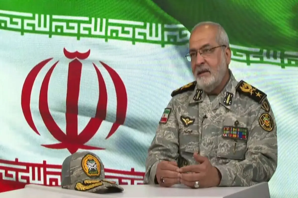 معاون اجرایی ارتش: آمدن دشمن پای میز مذاکره یعنی پایاپایی قدرت ایران/ در ۱۲ جبهه جنگیدیم


