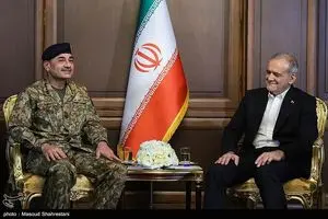 دیدار فرمانده ارتش پاکستان با رئیس جمهور