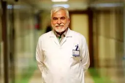  مهاجرت سالانه ۱۰ هزار کادر پزشکی از کشور/ جای وزیر بودم استعفا می‌دادم/ به خاطر یک حرف، استاد را اخراج می‌کنند