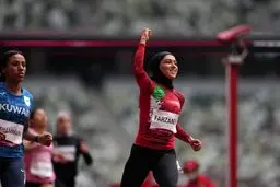 «فرزانه فصیحی» قهرمان دوی ۶۰ متر شد