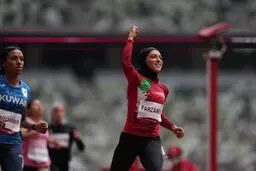«فرزانه فصیحی» قهرمان دوی ۶۰ متر شد