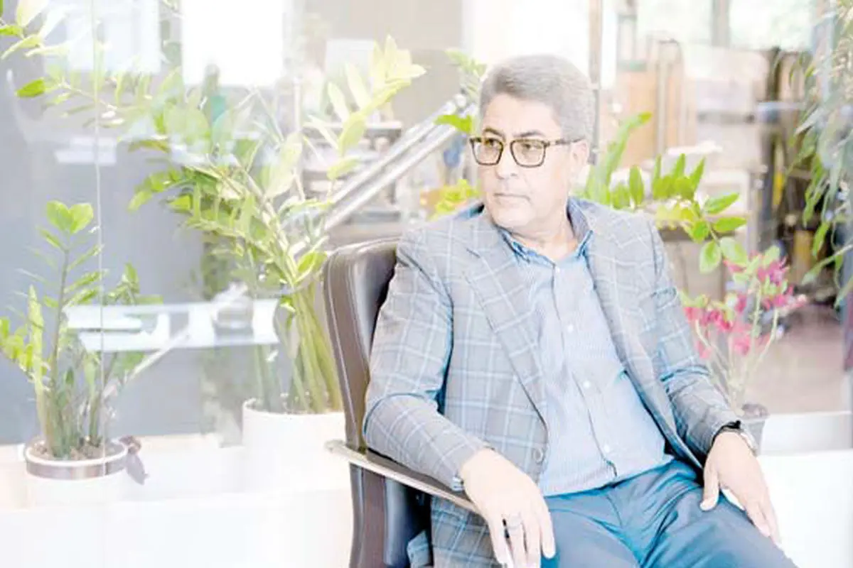  رقص روی خاکستر 
