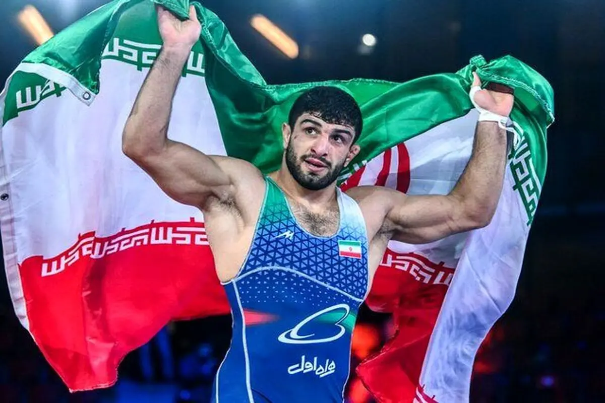 تانک روس  به کامران قاسمپور  رسید


