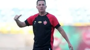 اوسمار تمرین پرسپولیس را تعطیل کرد


