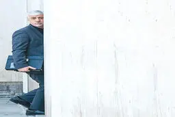وزیر روی موج شایعه
