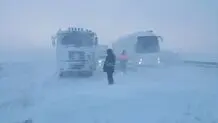 اتوبان تبریز زنجان به دلیل برف و کولاک بسته شد
