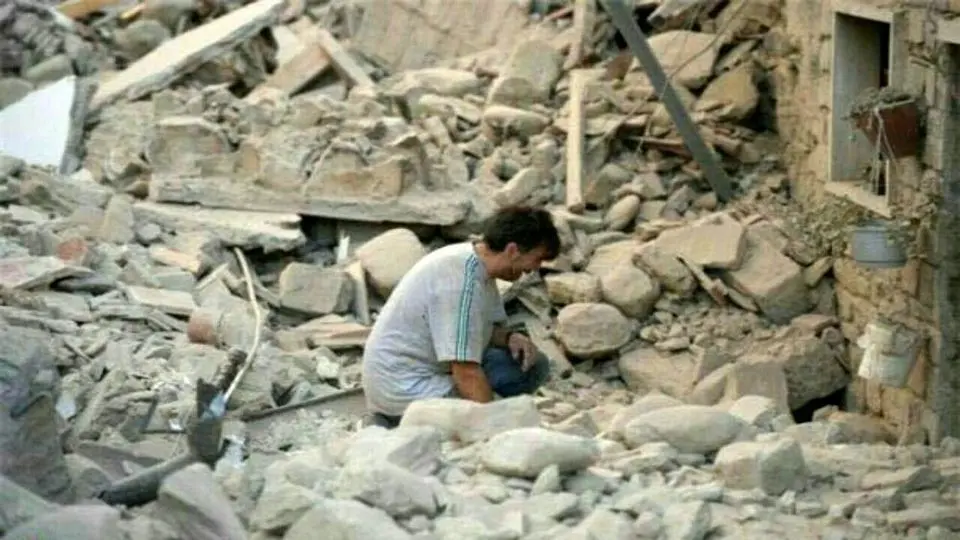 زلزله بم و درس‌های نیاموخته


