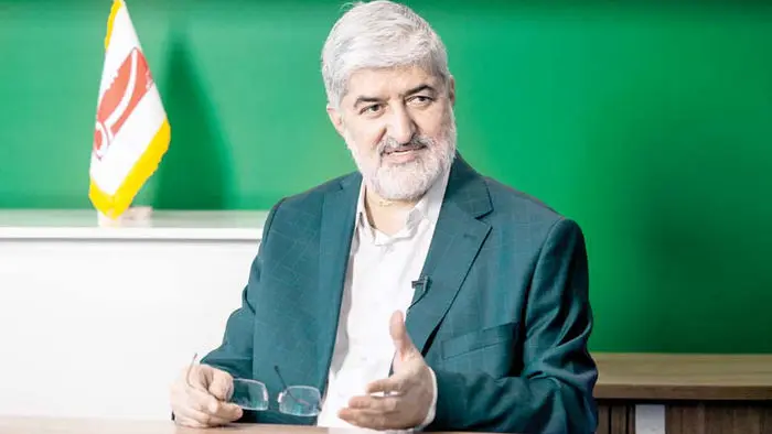 سیاست خارجی در ایستگاه تعلیق
