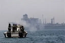 Iran Navy escort team clashes with pirates in Red Sea