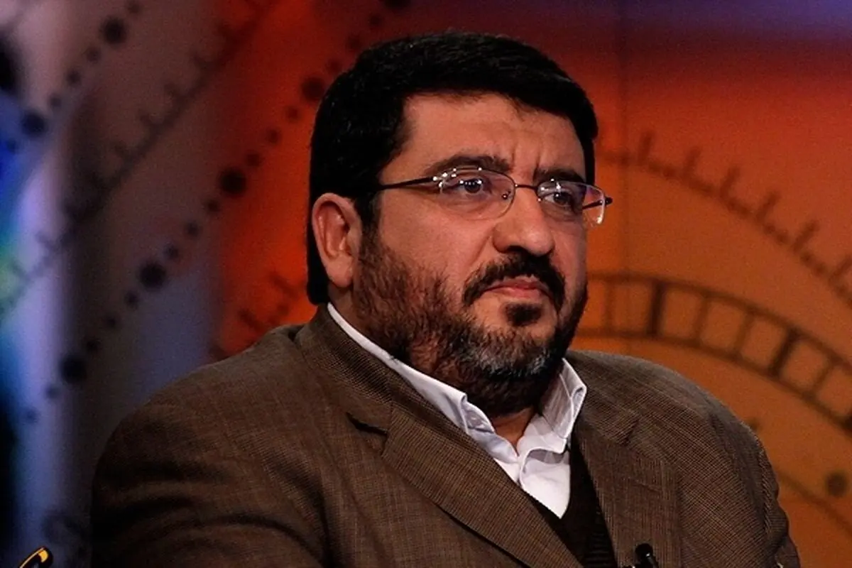 عقب‌نشینی فواد ایزدی از اظهارات جنجالی‌اش؛ شمخانی گفت موقع حمله فکر کردم زلزله شده
