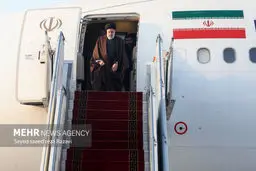 Raeisi visits Bushehr province to inaugurate projects