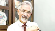 نشسته بر شاخسار دانش و ادبیات
