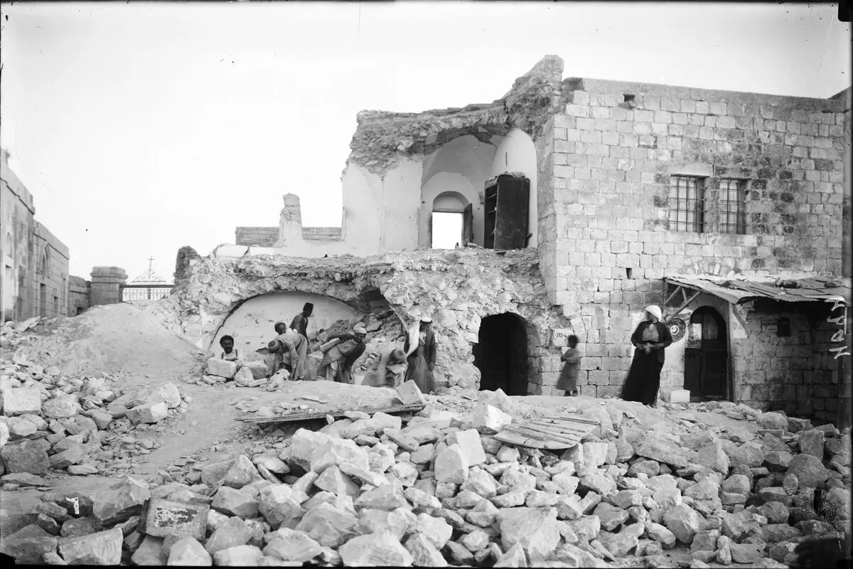 لرزه در فلسطین
