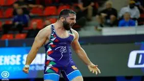 حسن یزدانی در فینال لیگ برتر کشتی آزاد مقابل مجتبی گلیج به میدان می‌رود