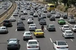 ترافیک صبحگاهی پرحجم‌وسنگین در معابر و بزرگراه‌های پایتخت
