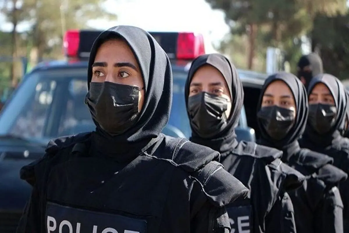 این زنان در کرمان اسلحه به دست شدند/ عکس

