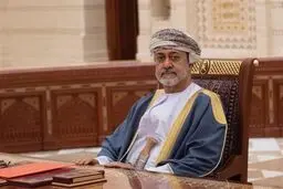 سلطان عمان یهنىء بزشکیان