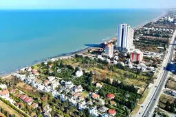 بهترین مکان‌ها برای اجاره ویلا در نوشهر لب دریا کجاست؟