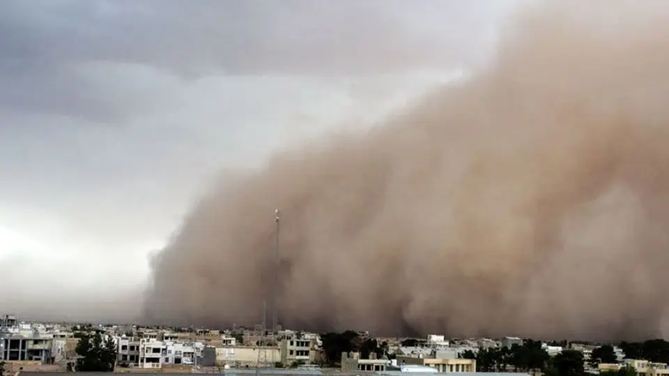 طوفان شن سیستان و بلوچستان ۷۰۰ نفر را به بیمارستان فرستاد