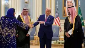 دست‌دادن دیپلمات‌های زن عربستان با ترامپ از دوربین رسانه ها +عکس